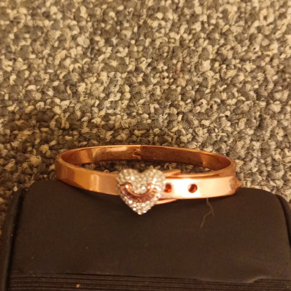 Juicy Couture rose gold belted crystal pave heart bracelet